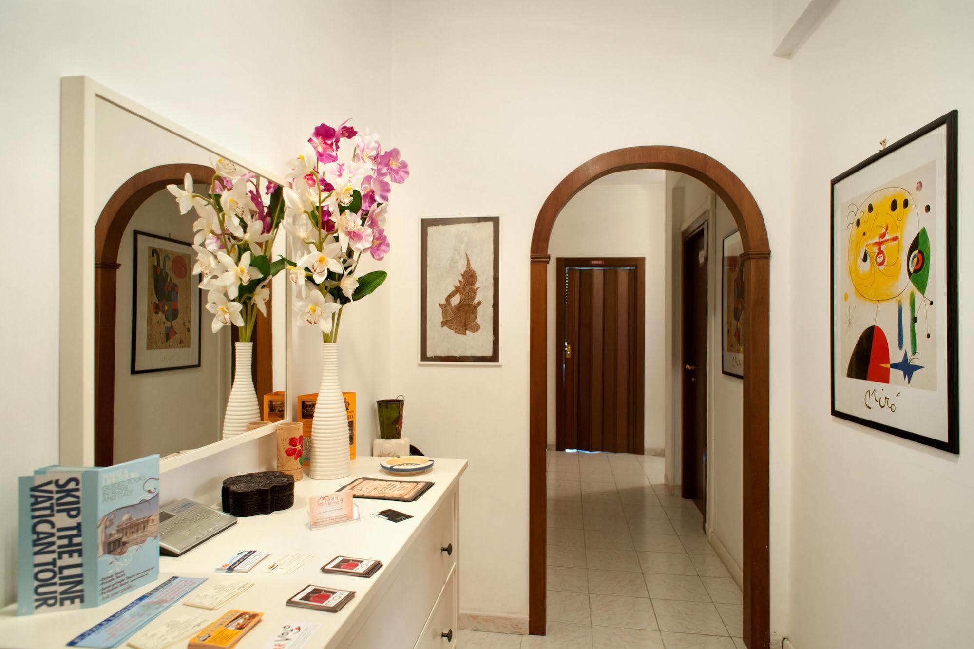 Interno 9 Hotell Roma Eksteriør bilde